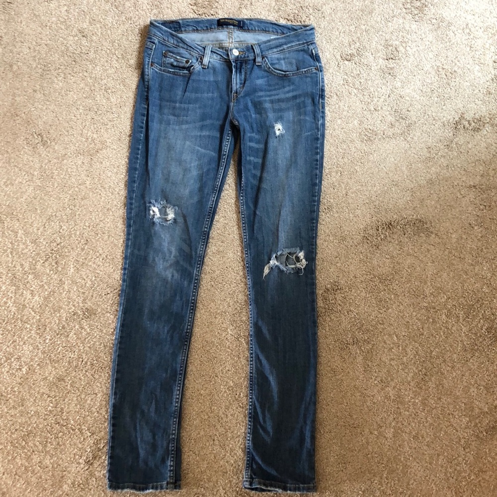 Levi jeans